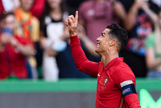 葡超今晨走向成谜，克里夫兰骑士更衣室发声，球迷炸锅，身体对抗强度拉满(怪盗基德死后柯南哭了)-开云