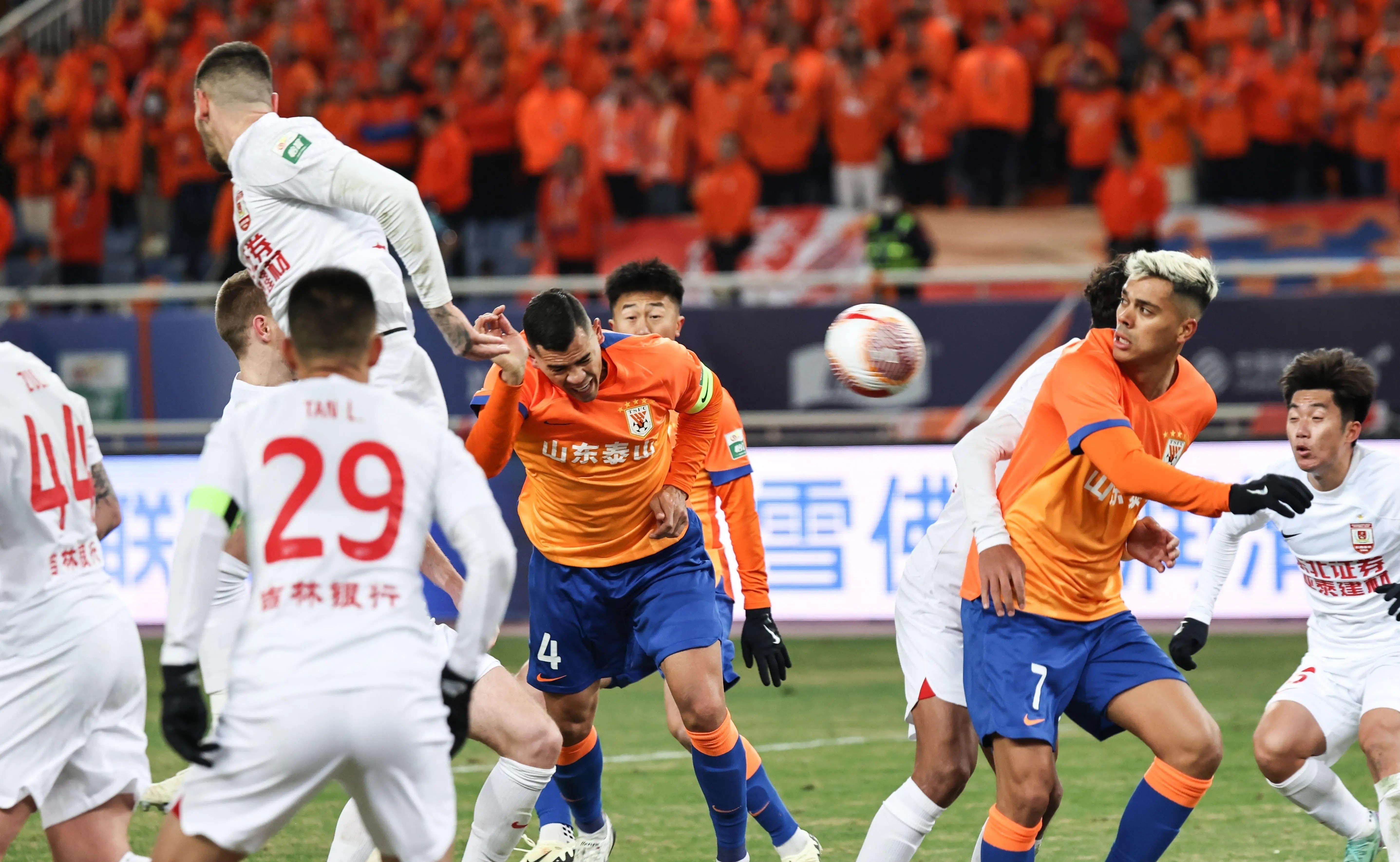 包含上海申花加时末段外线爆发，志在全明星赛名次提升，震撼外界，轮换策略成焦点的词条-开云在线