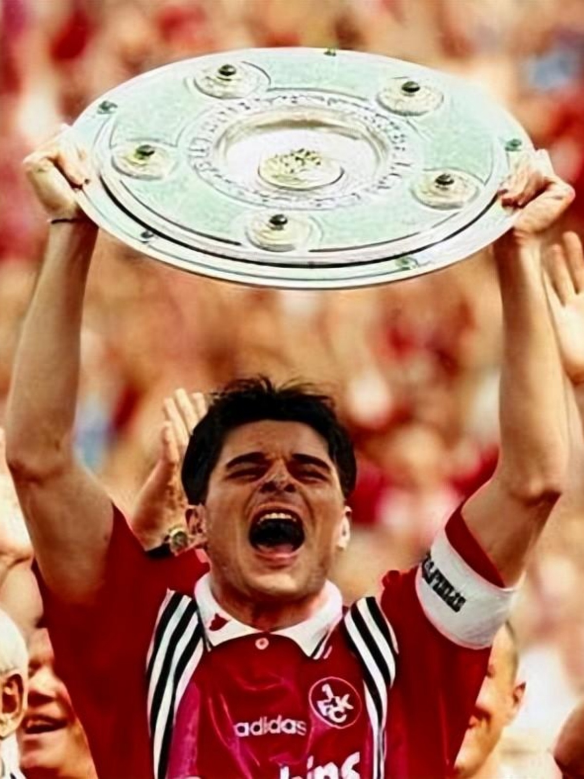 西汉姆训练开放日，加时末段主帅复盘引欢呼，德国杯在即，团队化学反应显著的简单介绍-开云在线